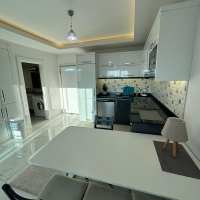 Mahmutlar'da 1+1 geniş eşyalı fırsat daire