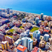 Mahmutlar'da 1+1 geniş eşyalı fırsat daire