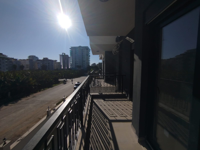 AKTİVİTELİ , DENİZE 350 mt. EŞYASIZ 1+1 SATILIK DAİRE