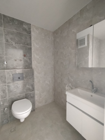 AKTİVİTELİ , DENİZE 350 mt. EŞYASIZ 1+1 SATILIK DAİRE