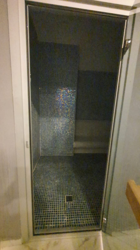 Современная меблированная квартира для жизни и аренды в шаге от моря