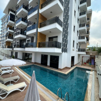 Современная меблированная квартира для жизни и аренды в шаге от моря