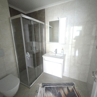 Современная меблированная квартира для жизни и аренды в шаге от моря