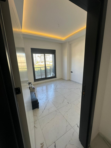 MERKEZİ KONUMDA YENİ KOMPLEX İÇERİSİNDE 2+1 SATILIK DAİRE