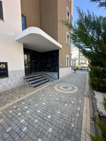 MERKEZİ KONUMDA YENİ KOMPLEX İÇERİSİNDE 2+1 SATILIK DAİRE