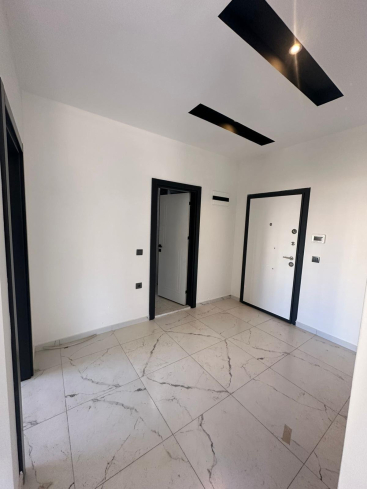 MERKEZİ KONUMDA YENİ KOMPLEX İÇERİSİNDE 2+1 SATILIK DAİRE