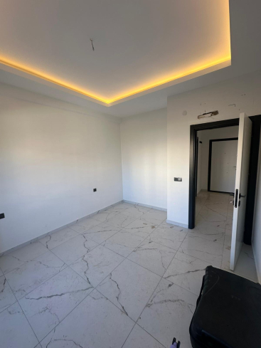 MERKEZİ KONUMDA YENİ KOMPLEX İÇERİSİNDE 2+1 SATILIK DAİRE