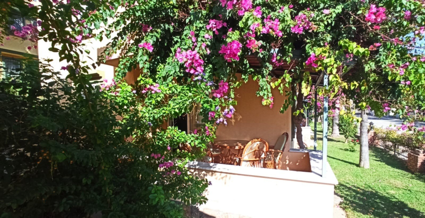 DENİZE YÜRÜME MESAFESİNDE 2+1 SATILIK VİLLA