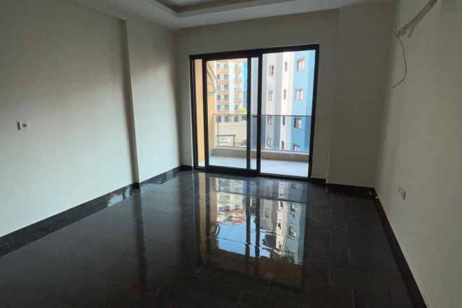 New 1+1 apartment in Mahmutlar with full on-site facilities