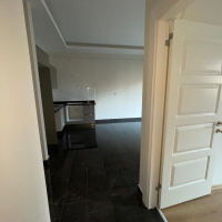 Новая квартира 1+1 с полной инфраструктурой в Махмутларе для жизни и дохода