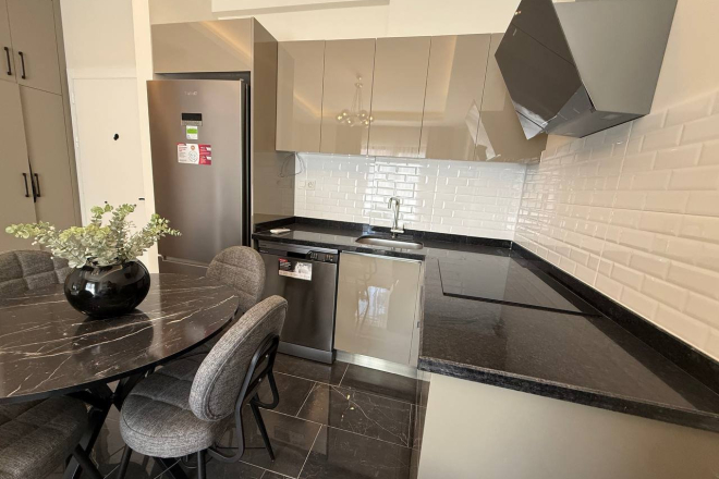 Современная 1+1 квартира в Махмутларе с расширенной инфраструктурой для отдыха