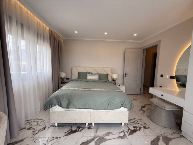 PREMİUM SİTE İÇİNDE 4+1 SATILIK DAİRE FULL YENİ MOBİLLYALI DAİRE