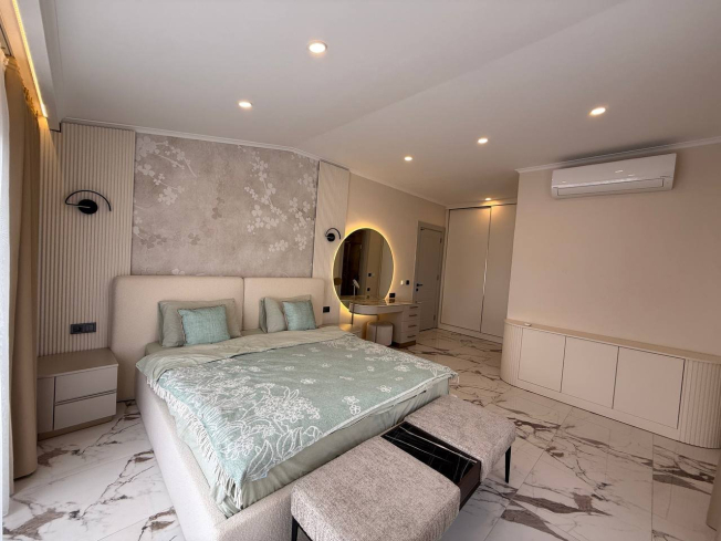 PREMİUM SİTE İÇİNDE 4+1 SATILIK DAİRE FULL YENİ MOBİLLYALI DAİRE