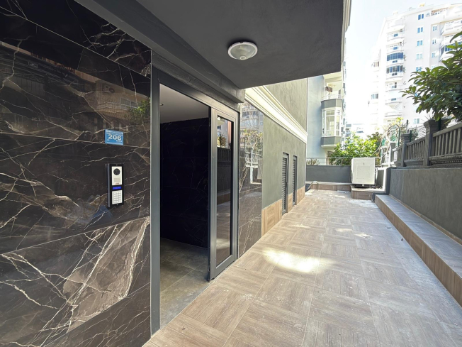 Новая 1+1 квартира в Махмутларе — 500 м до моря и центр в шаговой доступности