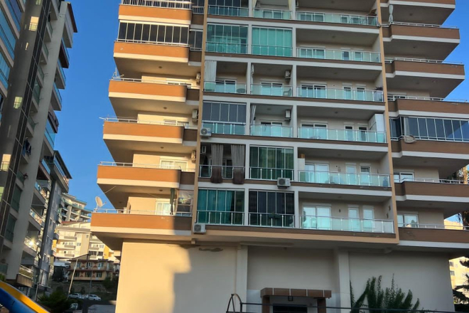 MAHMUTLAR'DA 1+1 EŞYASIZ SATILIK DAİRE