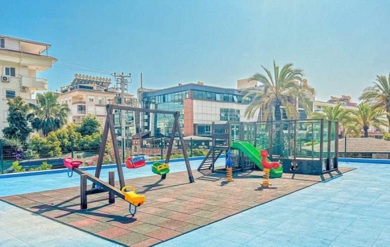 İKAMETE UYGUN FULL AKTİVİTELİ LÜX SİTEDE 2+1 EŞYALI SATILIK DAİRE