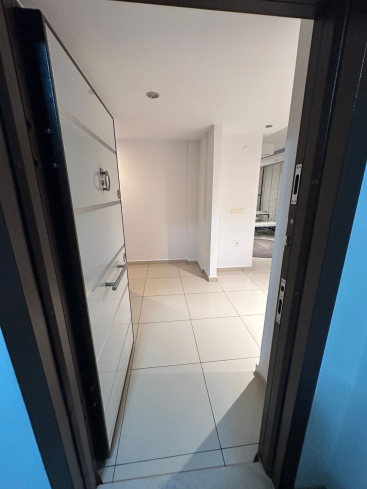 İKAMETE UYGUN FULL AKTİVİTELİ LÜX SİTEDE 2+1 EŞYALI SATILIK DAİRE