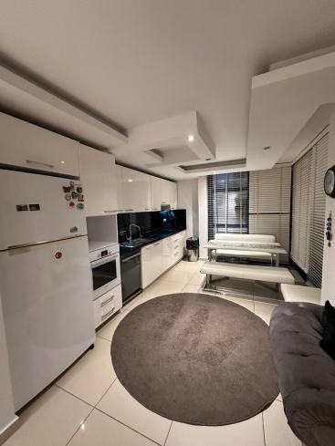 İKAMETE UYGUN FULL AKTİVİTELİ LÜX SİTEDE 2+1 EŞYALI SATILIK DAİRE