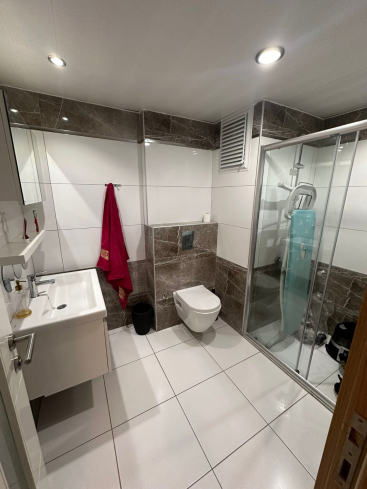 İKAMETE UYGUN FULL AKTİVİTELİ LÜX SİTEDE 2+1 EŞYALI SATILIK DAİRE