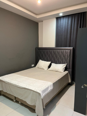 DENİZE 600 METRE 1+1 EŞYALI SATILIK DAİRE