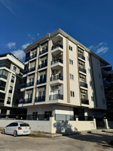 DENİZE 600 METRE 1+1 EŞYALI SATILIK DAİRE