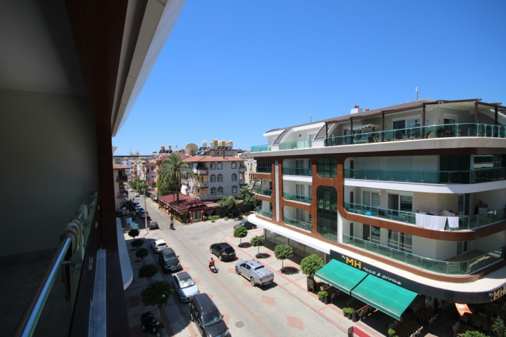 Пентхаус 3+1 у пляжа Клеопатра в Аланье — меблированный дуплекс 180 м² в 400 м от моря