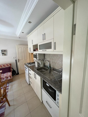 Квартира 1+1 у пляжа Дамлаташ и Клеопатра в Аланье — меблированные апартаменты 50 м²