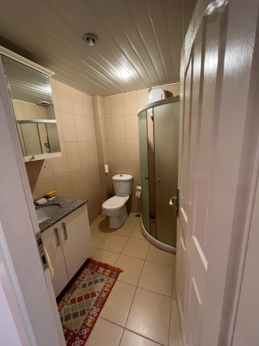 Квартира 1+1 у пляжа Дамлаташ и Клеопатра в Аланье — меблированные апартаменты 50 м²