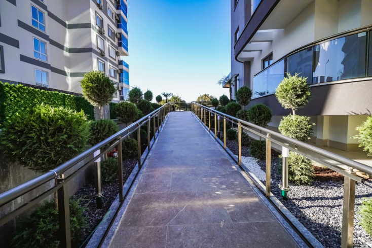 Недвижимость в Алании для гражданства — 2 квартиры 2+1 в Махмутларе, новые комплексы у моря