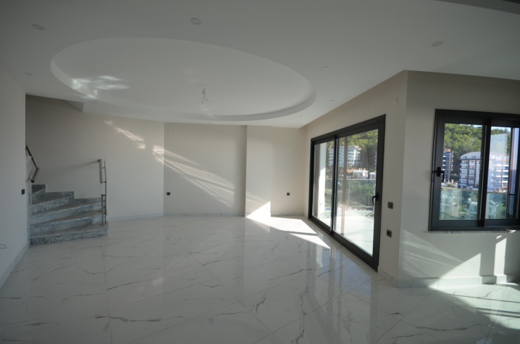 Пентхаус 3+1 в Алании у моря — премиальный комплекс с отельной инфраструктурой, 200 м до пляжа, подходит для гражданства