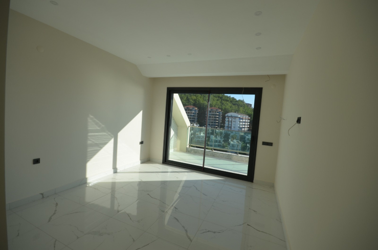 Пентхаус 3+1 в Алании у моря — премиальный комплекс с отельной инфраструктурой, 200 м до пляжа, подходит для гражданства