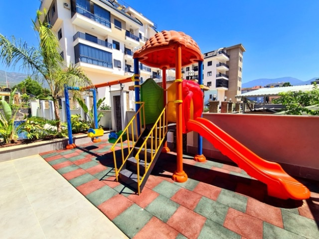 Всего за 389.000 евро мы предлагаем вам 1 квартиру 2+1 и 1 квартиру 1+1 с возможностью получения гражданства.