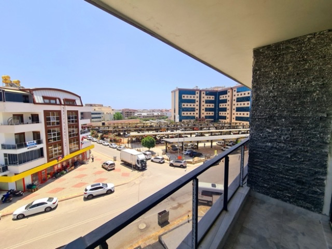 Всего за 389.000 евро мы предлагаем вам 1 квартиру 2+1 и 1 квартиру 1+1 с возможностью получения гражданства.