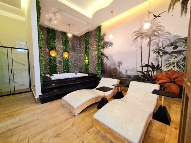 Всего за 389.000 евро мы предлагаем вам 1 квартиру 2+1 и 1 квартиру 1+1 с возможностью получения гражданства.