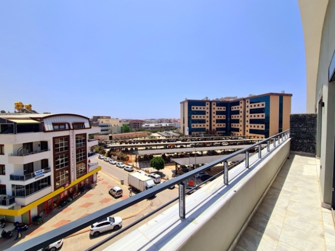 Всего за 389.000 евро мы предлагаем вам 1 квартиру 2+1 и 1 квартиру 1+1 с возможностью получения гражданства.