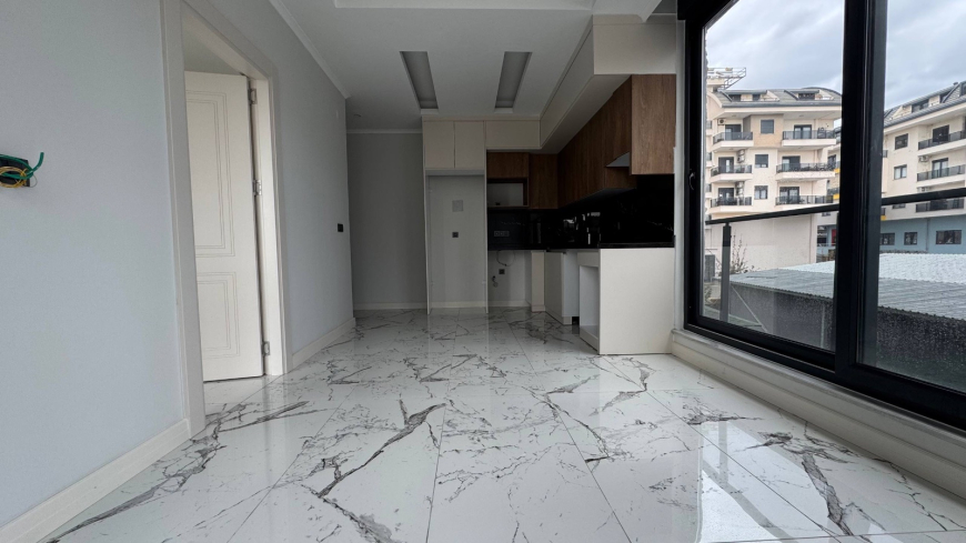 Всего за 389.000 евро мы предлагаем вам 1 квартиру 2+1 и 1 квартиру 1+1 с возможностью получения гражданства.