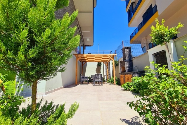 Property for Turkish citizenship in Alanya — 2 apartments (1+1 & 2+1), new building from €389,000