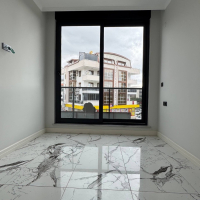 Всего за 389.000 евро мы предлагаем вам 1 квартиру 2+1 и 1 квартиру 1+1 с возможностью получения гражданства.