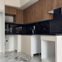 Всего за 389.000 евро мы предлагаем вам 1 квартиру 2+1 и 1 квартиру 1+1 с возможностью получения гражданства.