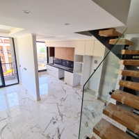 Всего за 389.000 евро мы предлагаем вам 1 квартиру 2+1 и 1 квартиру 1+1 с возможностью получения гражданства.