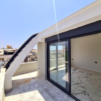 Всего за 389.000 евро мы предлагаем вам 1 квартиру 2+1 и 1 квартиру 1+1 с возможностью получения гражданства.