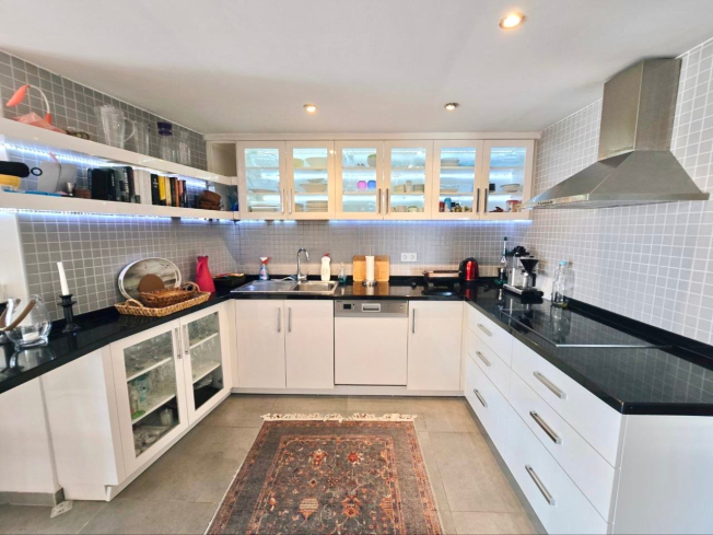 3+1 villa tip daire deniz ve kale manzaralı içten asansörü