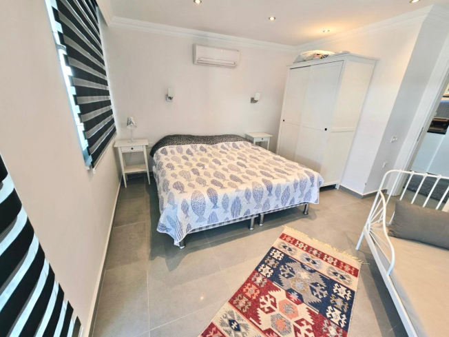 3+1 villa tip daire deniz ve kale manzaralı içten asansörü