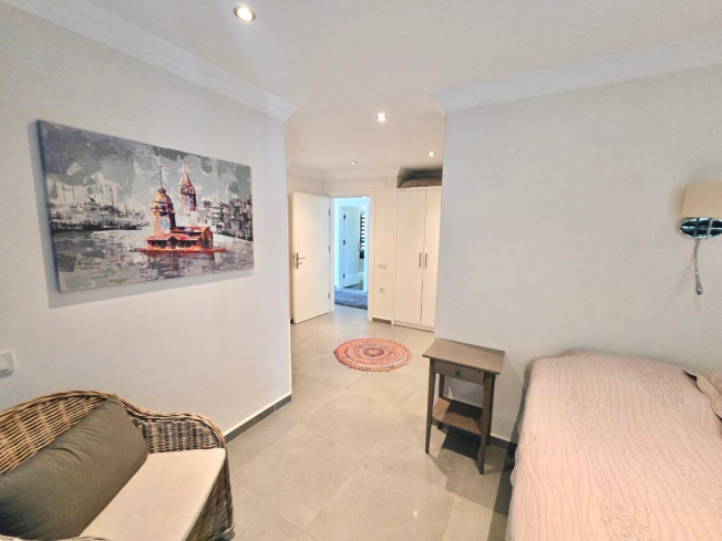 3+1 villa tip daire deniz ve kale manzaralı içten asansörü