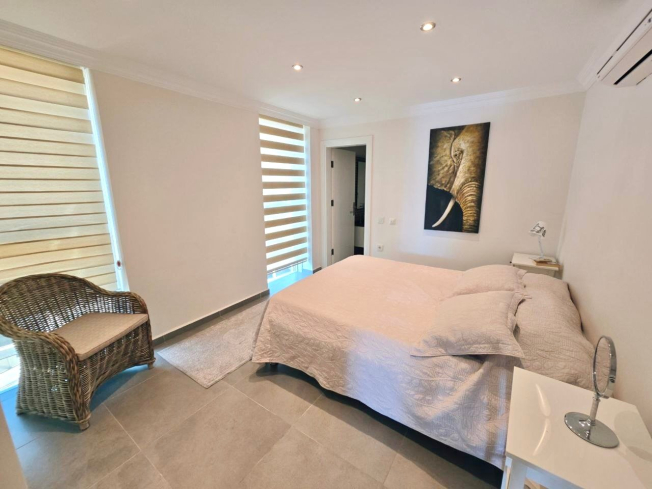 3+1 villa tip daire deniz ve kale manzaralı içten asansörü