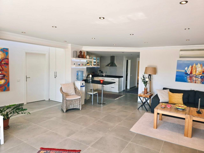 3+1 villa tip daire deniz ve kale manzaralı içten asansörü