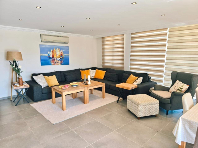 3+1 villa tip daire deniz ve kale manzaralı içten asansörü