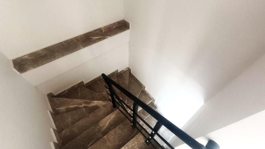 MAHMUTLAR'IN MERKEZİNDE FULL AKTİVİTELİ SİTE İÇERİSİNDE TEK TAPUDA VATANDAŞLIK FIRSATI