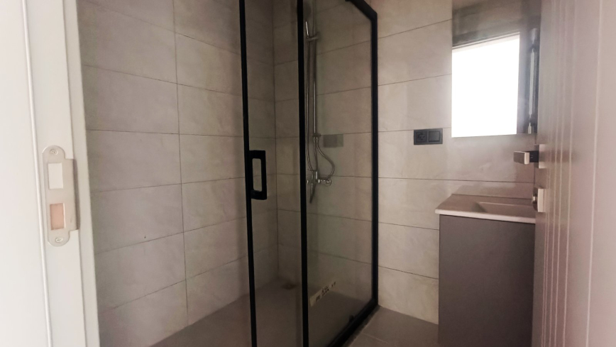 MAHMUTLAR'IN MERKEZİNDE FULL AKTİVİTELİ SİTE İÇERİSİNDE TEK TAPUDA VATANDAŞLIK FIRSATI