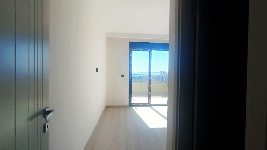 MAHMUTLAR'IN MERKEZİNDE FULL AKTİVİTELİ SİTE İÇERİSİNDE TEK TAPUDA VATANDAŞLIK FIRSATI